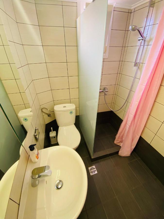 Tobacco Warehouse Apartment Кавала Екстериор снимка