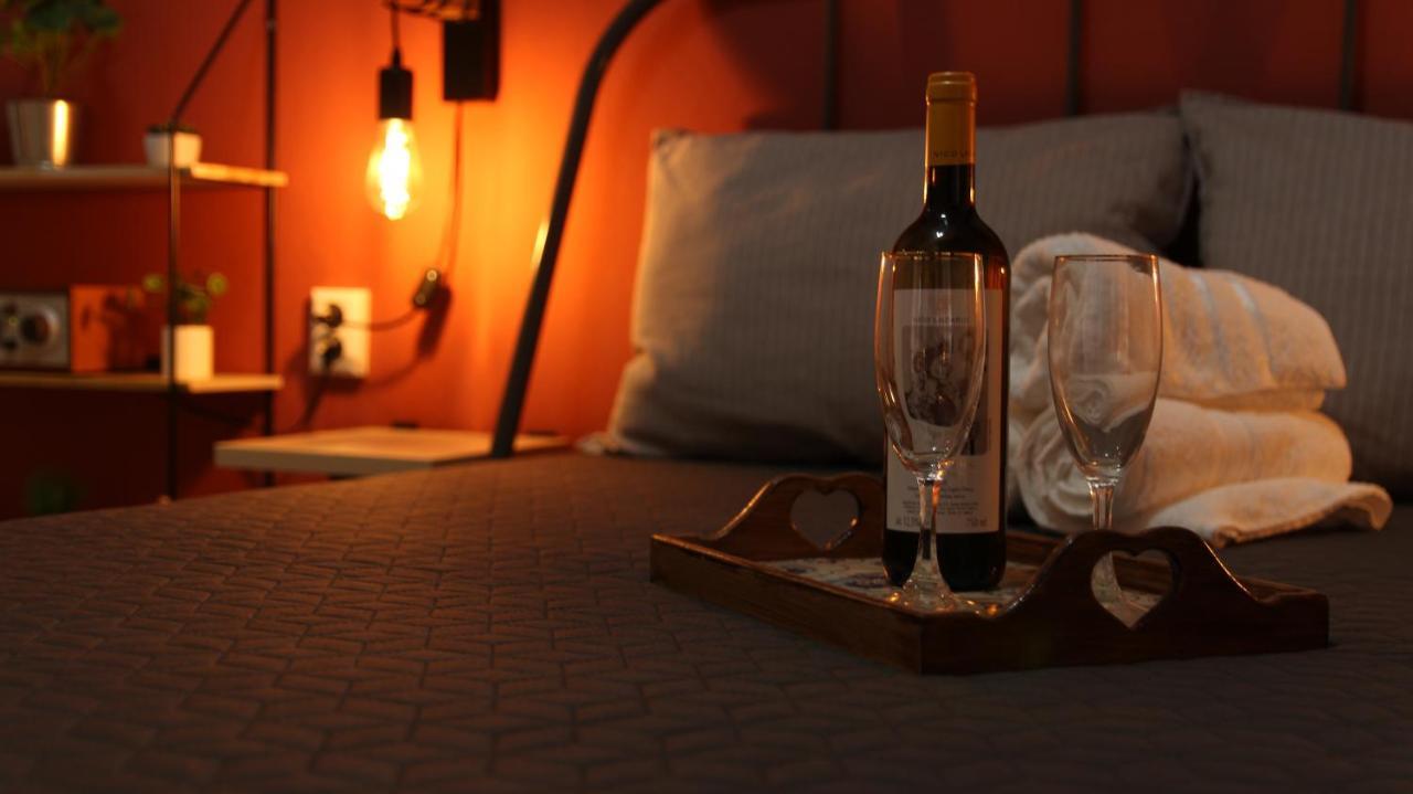Tobacco Warehouse Apartment Кавала Екстериор снимка